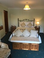 Room-orchard Manor, Fore Street Probus,