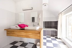 Room-tranquil Retreat in Hamoir, Belgium