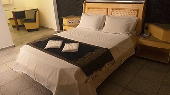 Hotel Millennium