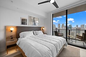 Elegant Studio with Panoramic City Views