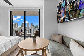 Elegant Studio with Panoramic City Views