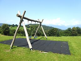 Baita Tersilia Near Lake And Mountain