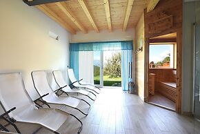 Baita Tersilia Near Lake And Mountain