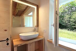 Baita Tersilia Near Lake And Mountain