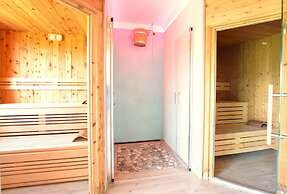 Baita Tersilia Near Lake And Mountain