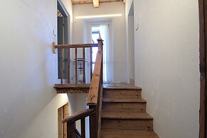 Baita Tersilia Near Lake And Mountain