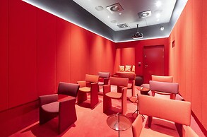 Upscale Two-bedroom Home in a Brutalist Setting