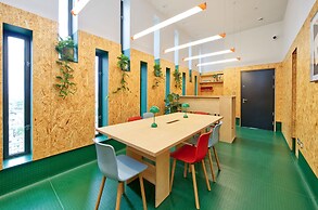 Upscale Two-bedroom Home in a Brutalist Setting