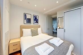 Upscale Two-bedroom Home in a Brutalist Setting