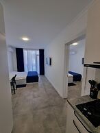 Tal's Apartment