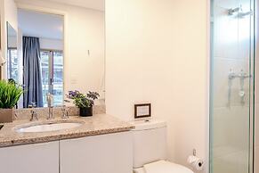 Pinheiros piscina vaga -Brazilian Corner