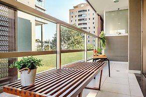 Pinheiros piscina vaga -Brazilian Corner