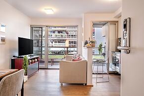 Pinheiros piscina vaga -Brazilian Corner