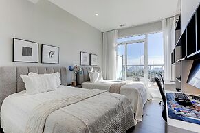 INFIVILLA Deluxe Penthouse Suite