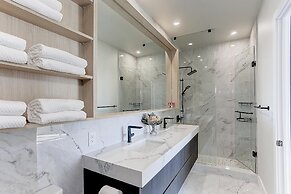 INFIVILLA Deluxe Penthouse Suite