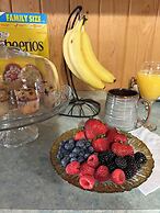 Mount Peale Country Inn and Cabins