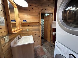 Mount Peale Country Inn and Cabins