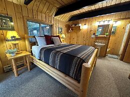 Mount Peale Country Inn and Cabins