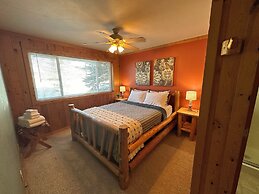 Mount Peale Country Inn and Cabins