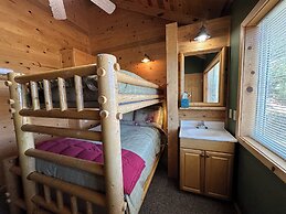 Mount Peale Country Inn and Cabins