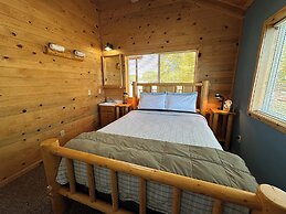 Mount Peale Country Inn and Cabins