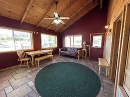 Mount Peale Country Inn and Cabins