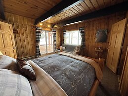 Mount Peale Country Inn and Cabins