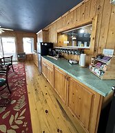 Mount Peale Country Inn and Cabins