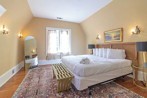 Midtown Castle - Royal in Columbus