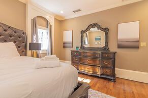 Midtown Castle - Royal in Columbus