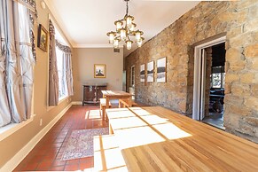 Midtown Castle - Royal in Columbus