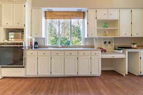 Midtown Castle - Royal in Columbus