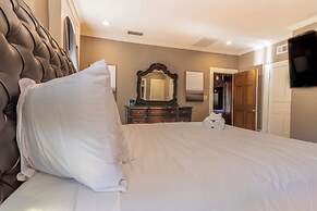 Midtown Castle - Royal in Columbus