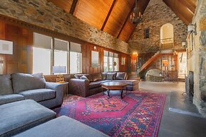 Midtown Castle - Royal in Columbus