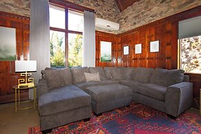 Midtown Castle - Royal in Columbus