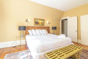 Midtown Castle - Royal in Columbus