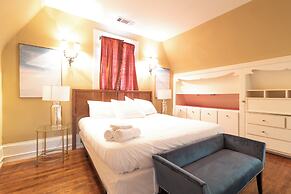 Midtown Castle - Royal in Columbus