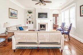 Historic Lakebottom Park Charm