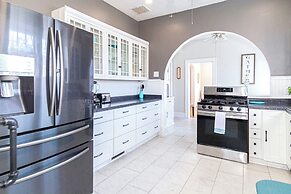 Historic Lakebottom Park Charm