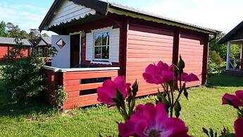 Hälluddens Stugby och Vandrarhem