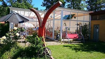 Hälluddens Stugby och Vandrarhem