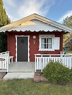 Hälluddens Stugby och Vandrarhem