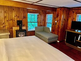 White Mountain Cottages