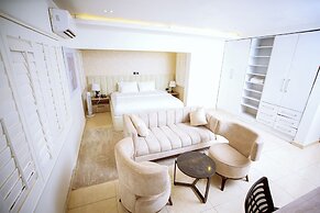 Tranquil Oasis Hotel