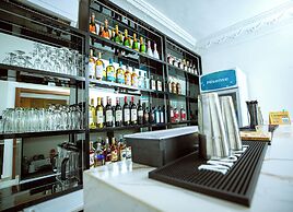 Tranquil Oasis Hotel