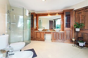 Countryside Zen Estate - Views and Pool