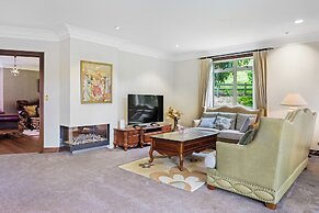 Countryside Zen Estate - Views and Pool