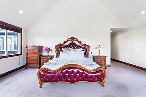 Countryside Zen Estate - Views and Pool