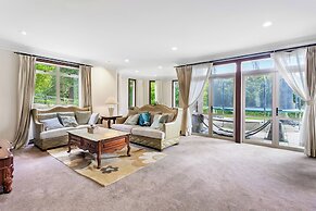 Countryside Zen Estate - Views and Pool