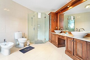 Countryside Zen Estate - Views and Pool